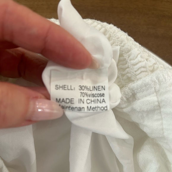 One-Shoulder White Romper with Adjustable Strap - Picture 5 of 7